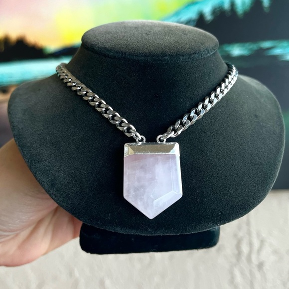 Rose quartz crystal gemstone on stainless steel cuban adjustable choker necklace - Picture 7 of 9